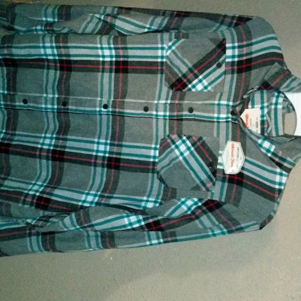 Urban Pipeline long sleeve button down shirt.